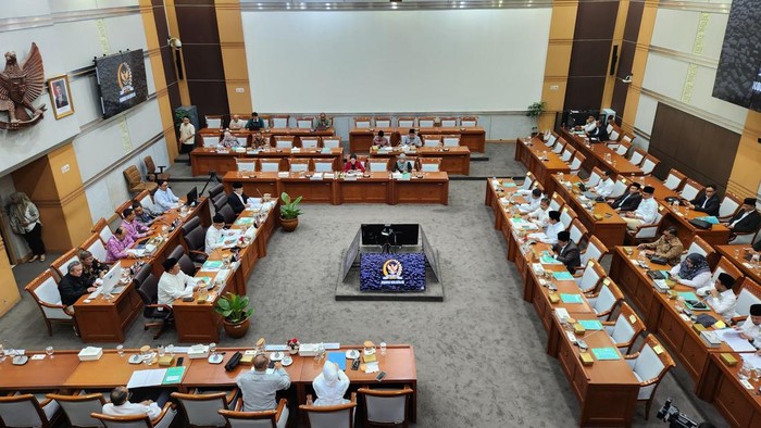 **Rapat Komisi VIII DPR Dengan Menag, Terungkap Alasan Ditjen Pesantren Dibentuk**
