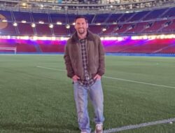 Messi Sembunyi-sembunyi Datang ke Camp Nou, Bikin Heboh!