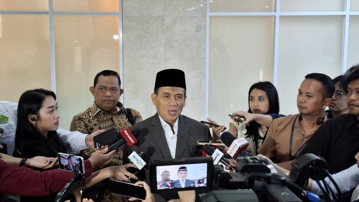 Kemenag Serahkan 100% Aset Haji ke Kementerian Haji: Reformasi Manajemen yang Menjanjikan