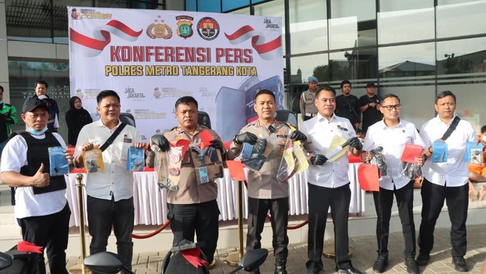 Polres Tangerang Kota Bekuk 17 Pelaku Curanmor, 3 Pikap-21 Motor Disita, Keamanan Terdongkrak!