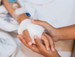 Remaja 16 Tahun Ini Idap Penyakit Langka, Hidup Tanpa Kedua Ginjal: Menjelajahi Perawatan Dialisis Peritoneal