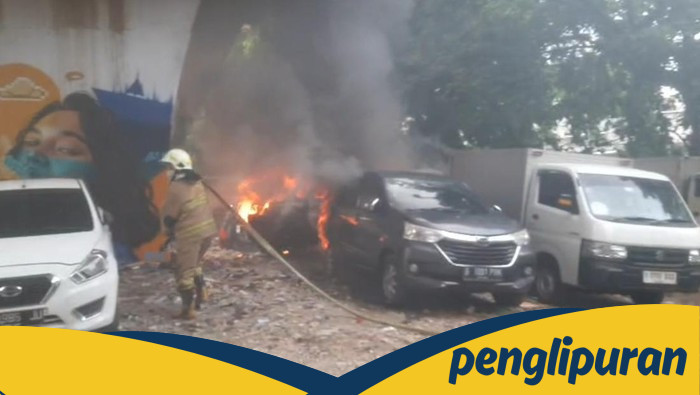 3 Mobil Terbakar di Jakpus, Gas Bocor Tersulut Rokok! Satu Orang Luka