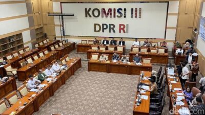 **Panja RKUHAP Bersama Wamenkum, Tuntas 29 Kluster Masalah RUU KUHAP**