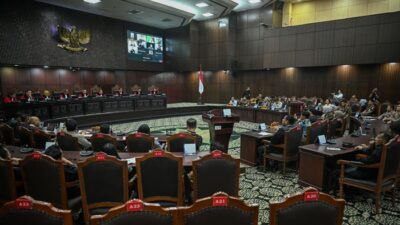 MK Pecat Kapolri? Gugatan Agar Jabatan Berakhir dengan Periode Presiden Ditolak!