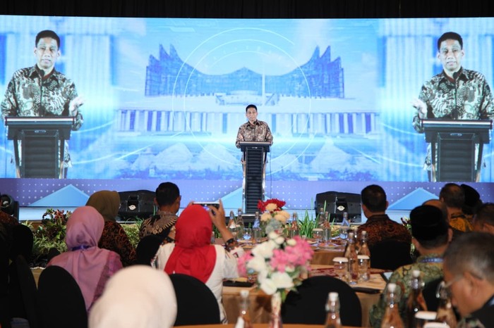 Wamendagri: Pelayanan yang Memuaskan, Kunci untuk Revolusi Birokrasi Modern!