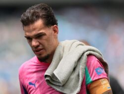 **Ederson Berhasrat Tinggalkan Man City, Kebetahan di Etihad Stadium Mulai pudar**