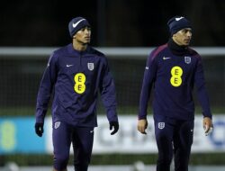 “Inilah Waktu Inggris Menyiksa Diri Sendiri di Posisi Gelandang Serang, Siapa yang Harus Dipilih?”