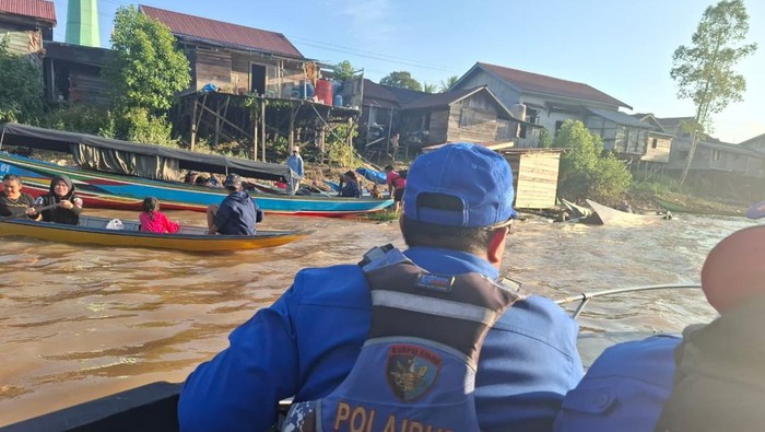 Kapal Pengangkut Semen di Kaltim Tenggelam, 8 Orang Tewas - Update 1