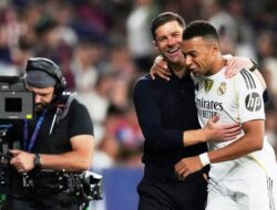 “Ruang Ganti Madrid Bergejolak, Mbappe Bela Alonso: Krisis Tim atau Solidaritas?”