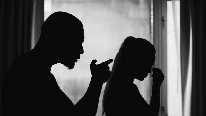 Polisi Dalami 'Ajakan Kriminal' Pria Viral yang Aniaya Pacar di Depok: Apa yang Terjadi?