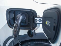 “Generasi Tua Tak Mau Mobil Listrik? Ini Alasannya!”