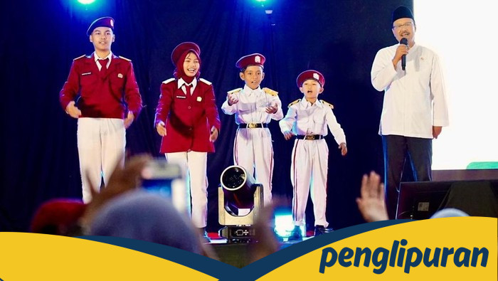 [Minta Pendamping Kerja, Mensos: Bukan Waktunya Main-main]