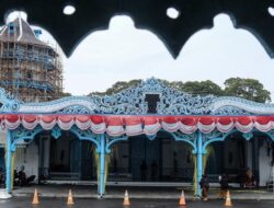 [Pengacara Terkenal Ancam Aksi Hukum Terhadap Polemik Keraton Solo]