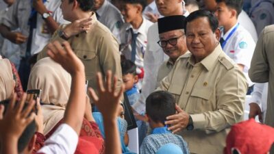 Prabowo Ingin Setiap Kelas Punya Smartboard: Nanti Uang Koruptor Kita Kejar – Update 1