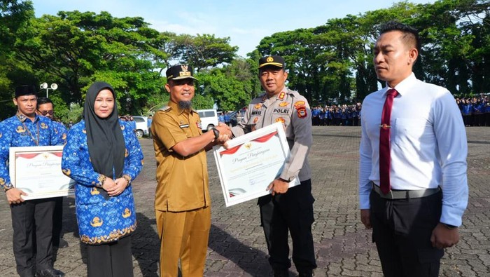7 Polisi Penyelamat Bilqis Dapat Penghargaan dari Gubernur Sulsel: Cerita Keberanian yang Mengharuhati