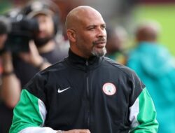 Tuduh Lawan Main Dukun, Pelatih Timnas Nigeria Minta Maaf – Update 1