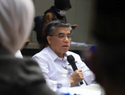 “Menaker Paparkan Transformasi Ekosistem Ketenagakerjaan Berbasis Data: Siapkah Indonesia Hadapi Revolusi Industri 4.0?”