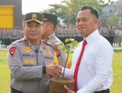 “96 Personel Terhormat: Kapolda Riau Pujian atas Komitmen Berantas Narkoba”