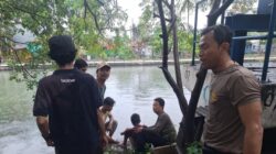 Bhabinkamtibmas Polsek Koja Selamatkan Remaja dari Arus Deras di Kali Sindang