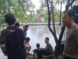 Bhabinkamtibmas Polsek Koja Selamatkan Remaja dari Arus Deras di Kali Sindang