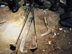 ABG Bogor Diciduk saat Nongkrong di Rel Pagi-pagi Buta, Celurit-Gobang Disita