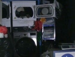 Laundry di Duren Sawit Hancur, Ledakan Mesin Uap Tewaskan Dua Orang?