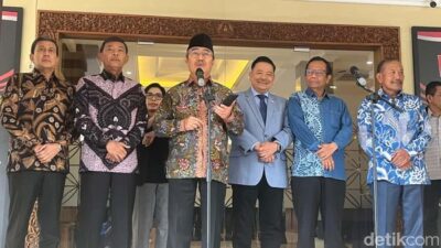 **Komisi Reformasi Polri Tolak Roy Suryo Cs Ikut Audiensi, Jimly Beri Penjelasan**