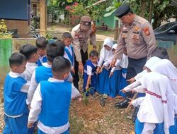 Polres Rohul Nyatakan Perang melawan Pencemaran Udara dengan 26 Pohon di Sekolah hingga Rumah Ibadah!