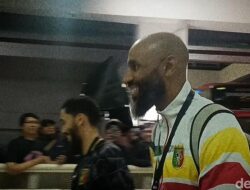 Assalamualaikum, Frederic ‘Oumar’ Kanoute! Kisah Pemain Sepak Bola yang Menjelma Jadi Wajah Islam di Prancis!