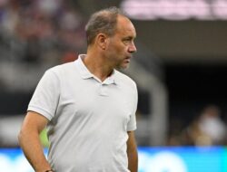 “Sebastien Migne: Pelatih Timnas Haiti di Balik Kemenangan Menakjubkan Tanpa Pernah Berkunjung ke Haiti”