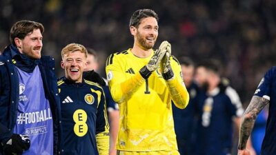 **Batal Pensiun, Craig Gordon Cetak Sejarah Bawa Skotlandia ke Piala Dunia 2026**