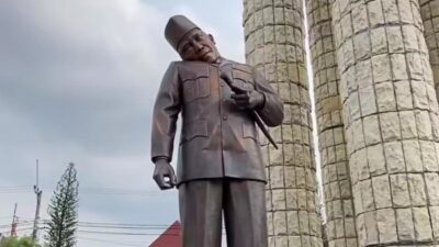 Bupati Indramayu Pastikan Kepala Patung Soekarno Miring Lekas Diperbaiki, Prioritaskan Perhormatan