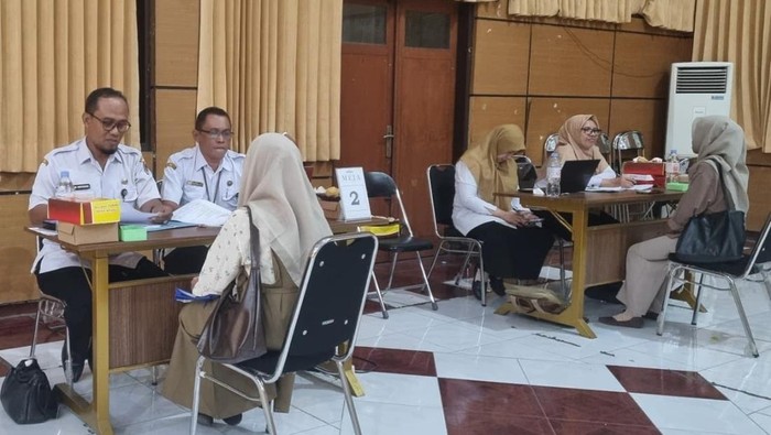 **18 Penerima Beasiswa Pemkab Jember Gugur, Hasil Uji Publik Mengejutkan!**