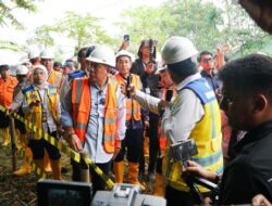 Waka DPR Tinjau Karangligar Karawang, Tuntaskan Masalah Banjir yang Merenggut Harapan