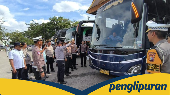 **Polisi Intensif Jaga Keselamatan, Cek Kelaikan Bus di Terminal Pekanbaru**