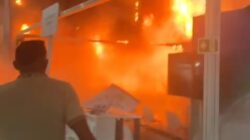 Krisis KTT COP30 Brasil: Evakuasi Darurat Delegasi Akibat Kebakaran Paviliun