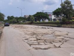 **Jalan Banten Terancam, PUPR Alokasikan Rp 15 Miliar untuk Perbaikan**