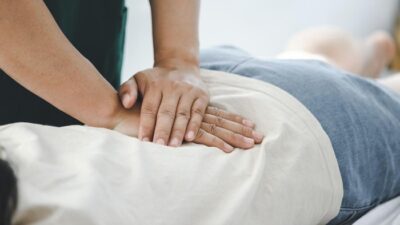 “Dialami Wanita Umur 30-an di AS, Kenapa Pijat ‘Kretek’ Picu Stroke?”