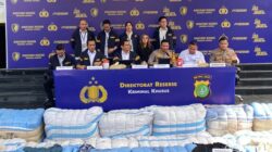 Aksi Polda Metro Bongkar Penyelundupan Pakaian Bekas, Ikuti Instruksi Prabowo!