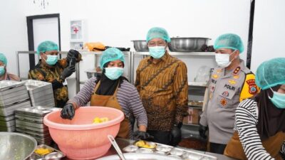 [Menkum Tinjau Dapur SPPG Polda Sulteng, Apresiasi Kualitas Pelayanan]