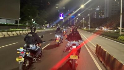 #Brimob Polda Metro Berantas Kebakaran Aksi Liar, Sajam Ditangkap