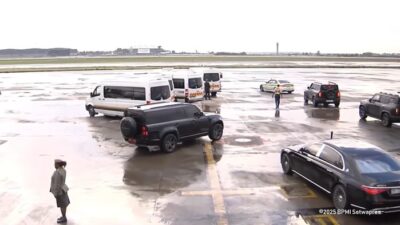 “SUV Mewah Harga Gila yang Bawa Wapres Gibran dari Afsel”