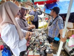 Cari Curi atau Cari Uang? Cerita ABG Berburu Barang Lawas di Pasar Loak Jatinegara gegara FYP TikTok