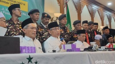 [Gus Yahya: Rapat Syuriah Gagal Hentikan Ketum PBNU, Apa yang Terjadi?]