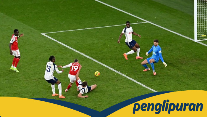Babak I: Arsenal Ungguli Tottenham 2-0 - Update 1