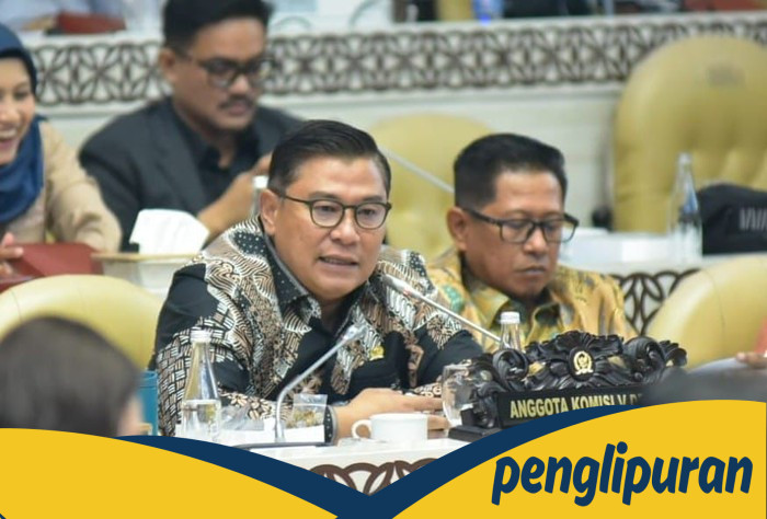 [...]' tanpa spasi atau tanda tambah.