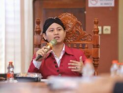 Angka Nikah Dini Anjlok, Bupati Trenggalek: Ini Cara Desa Jadi Solusi!