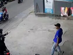 Viral! Maling Motor Depok Dipergoki, Pelaku Ancam dengan Pistol