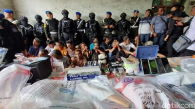 Gerebek Narkoba di Kampung Berlan: Pengedar Sempat Terkencing-Kencing ke Atap