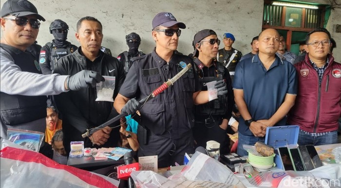Bandar Jual Sabu 'Paket Hemat' di Berlan Jaktim, Pembeli Bayar Pakai QRIS - Update 1